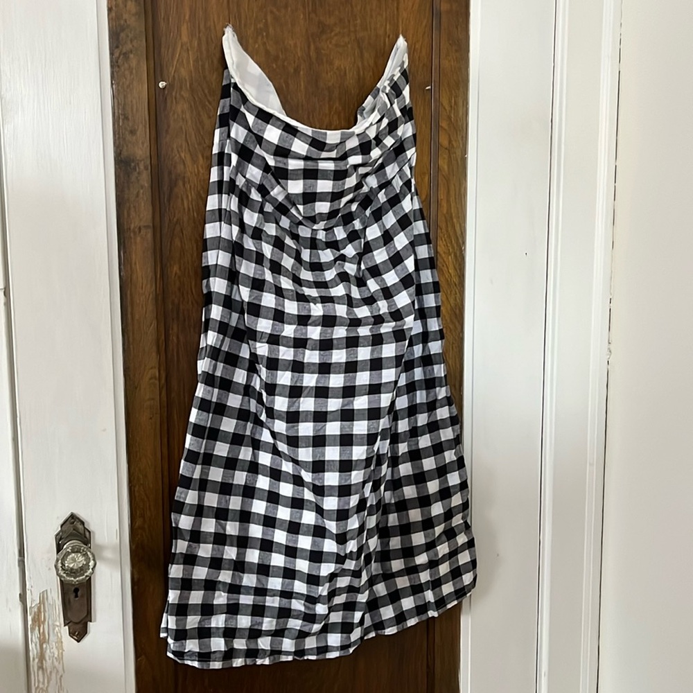 Checkered gingham strapless dress